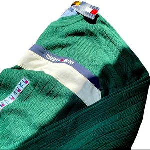 Tommy Hilfiger new with tags crew sweater